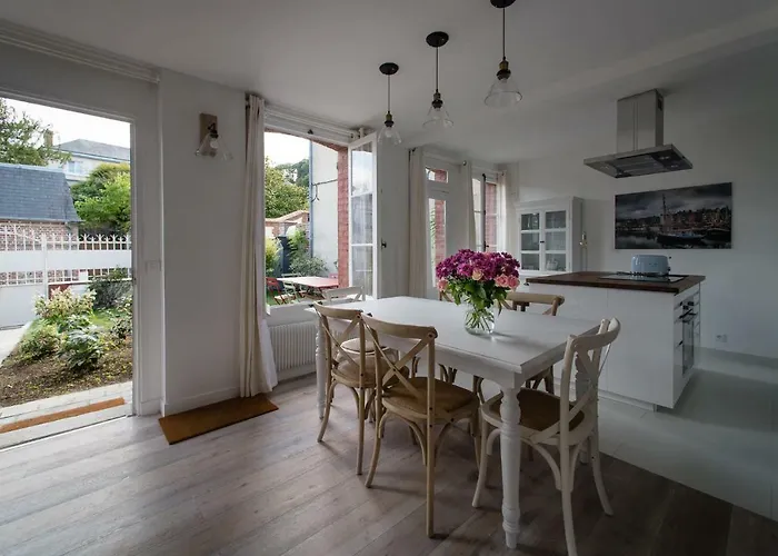 La Maison De Colette, Traditionnelle Maison D'armateur De 3 Et 3 Salles De Bains *