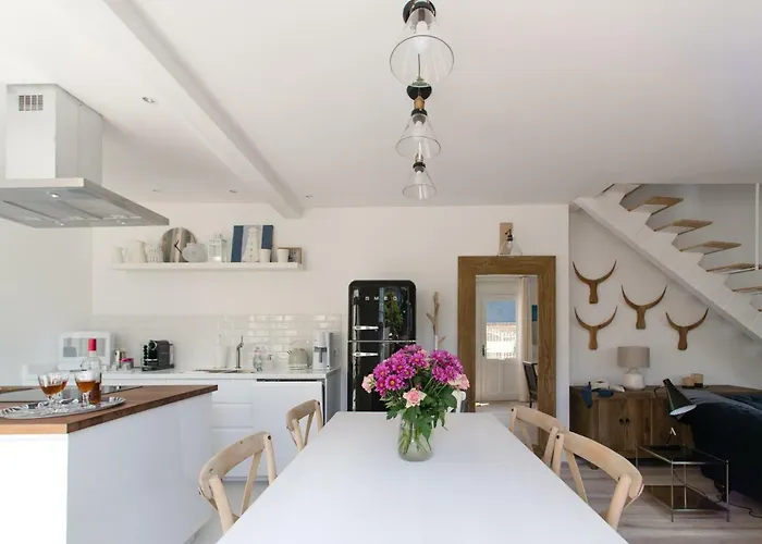 La Maison De Colette, Traditionnelle Maison D'armateur De 3 Et 3 Salles De Bains Willa *