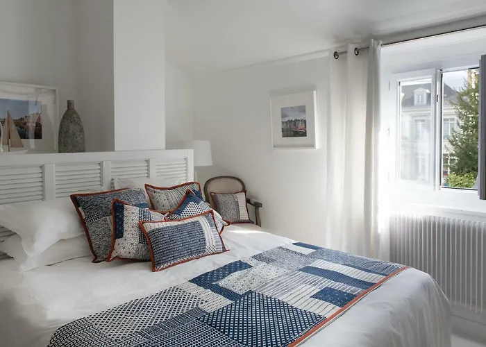 La Maison De Colette, Traditionnelle Maison D'armateur De 3 Et 3 Salles De Bains Villa *